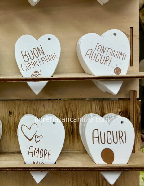 Biglietto di auguri in legno , a forma di cuore